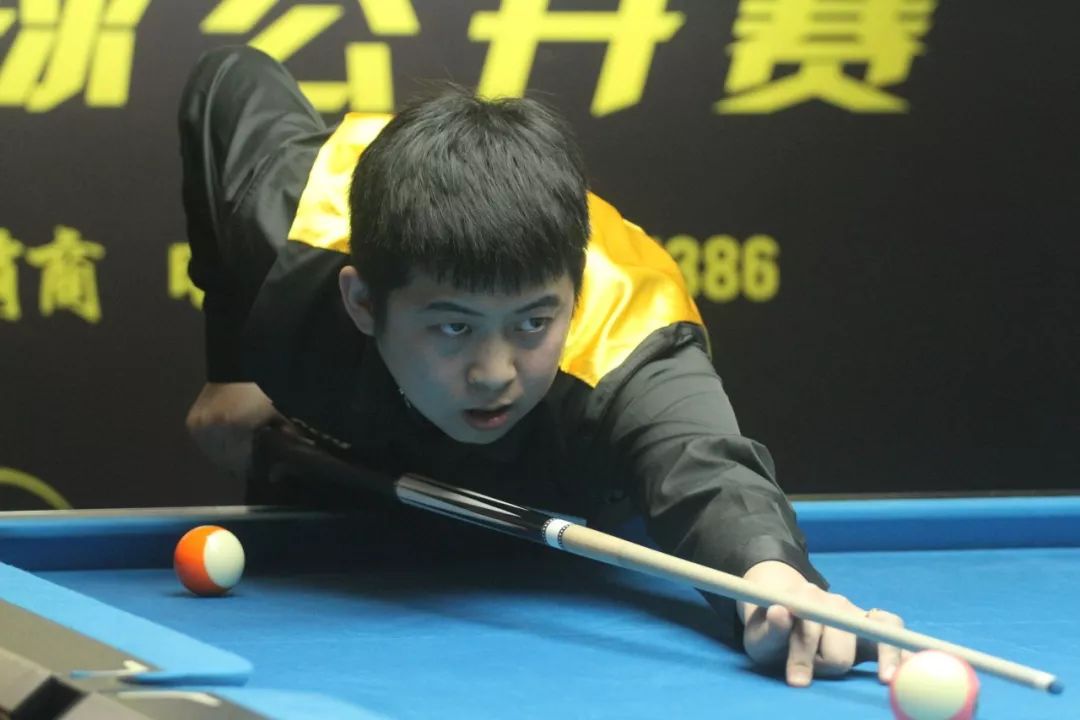 胡桑诺夫的 胡桑诺夫的